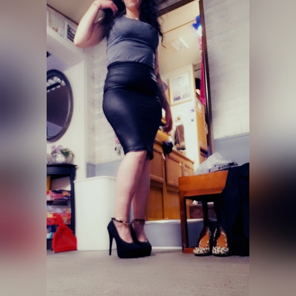 Meet your Posher, Sarah - Picture 3 of 7